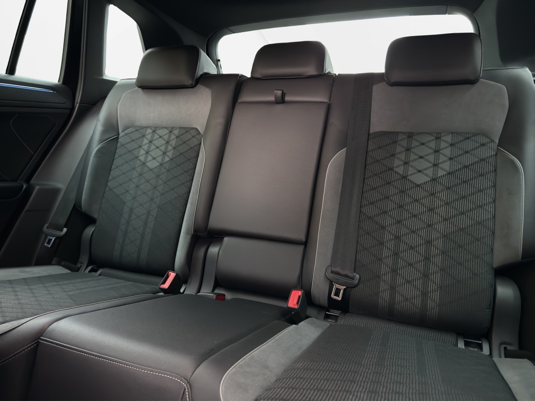 VW Tiguan 2.0TSI R-Line 4Motion DSG-image-10