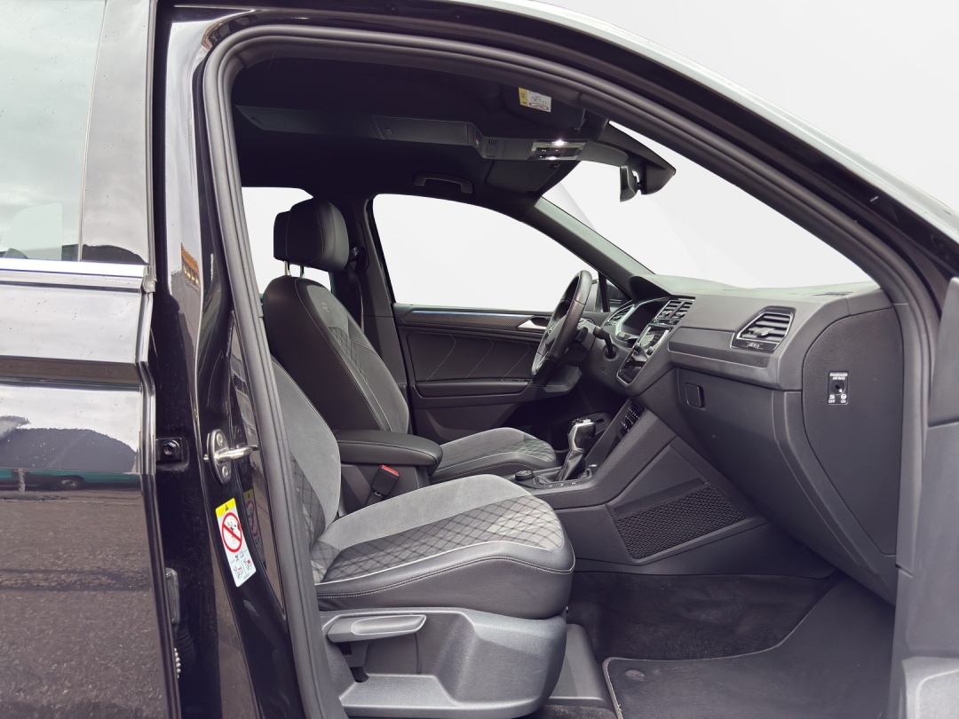 VW Tiguan 2.0TSI R-Line 4Motion DSG-image-11