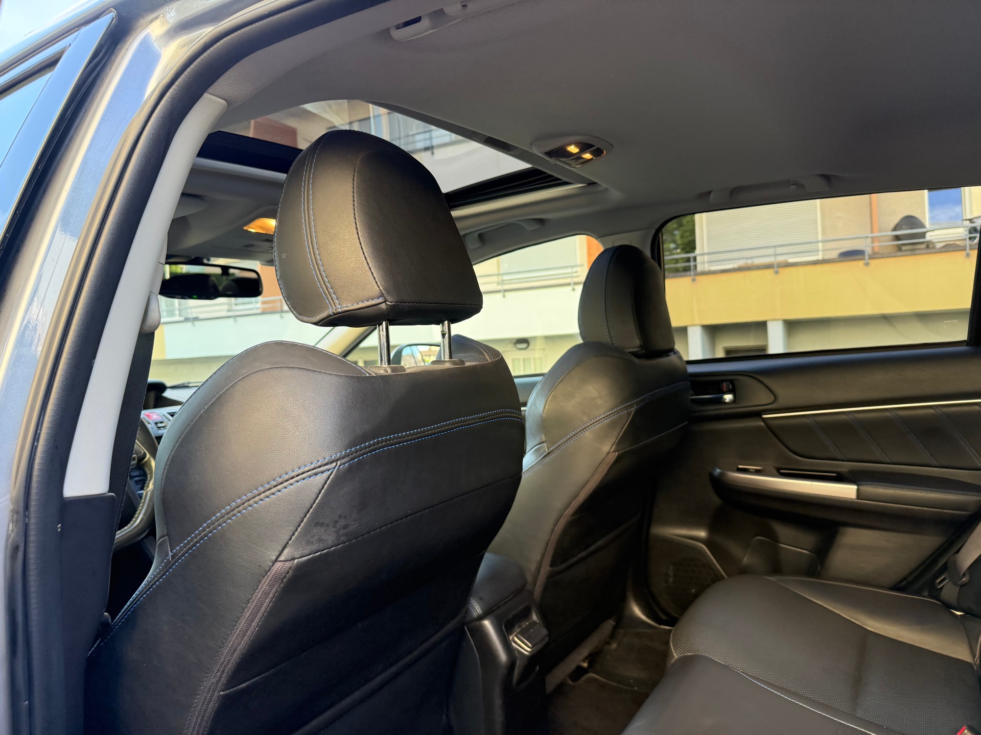 SUBARU Levorg 1.6DIT Luxury S AWD Lineartronic-image-11