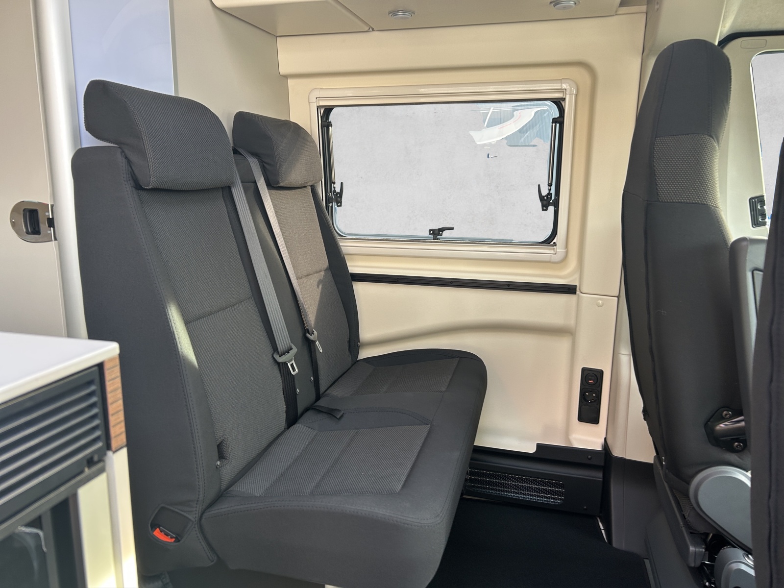 WESTFALIA Columbus 600E 2.2D 8G-image-10