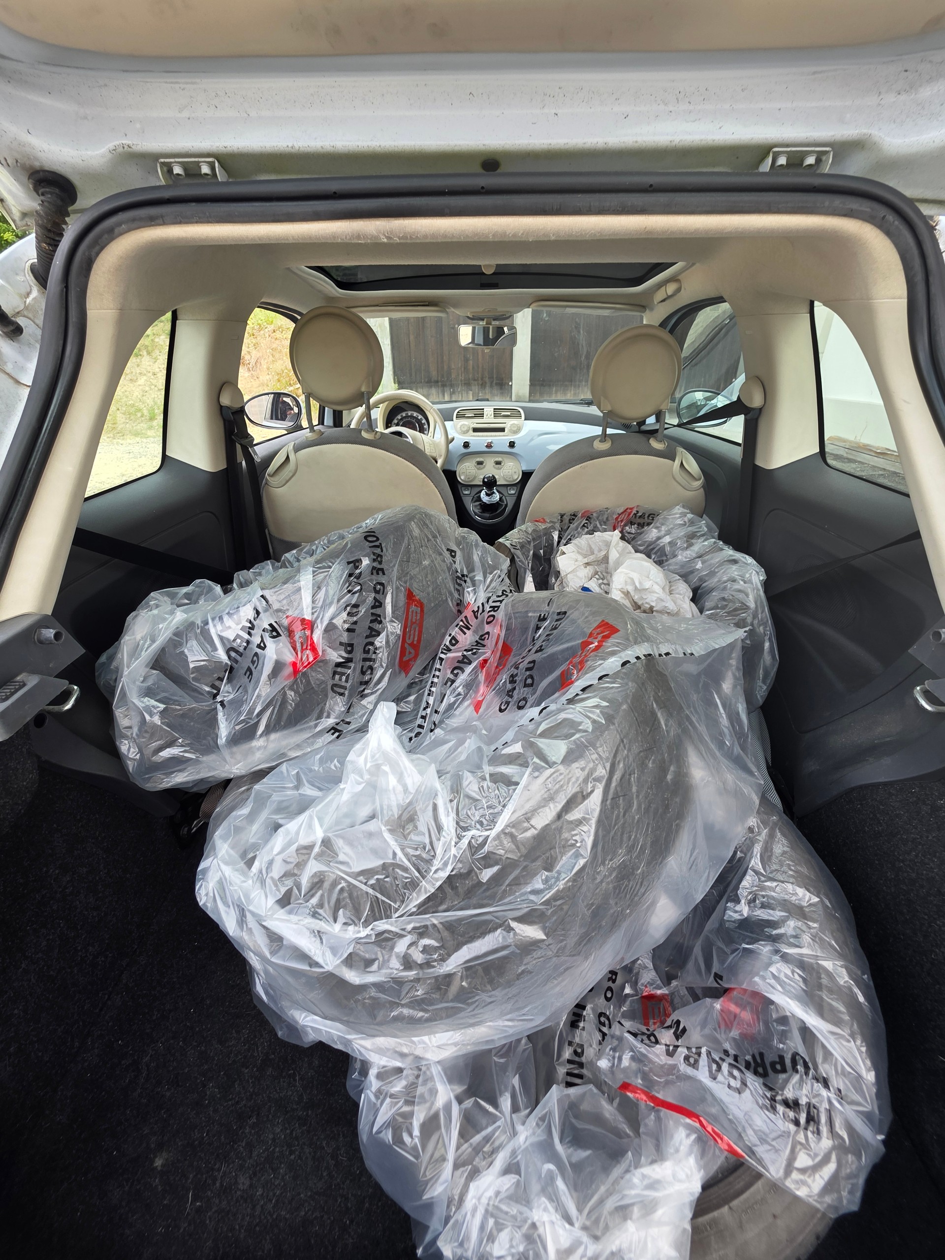 FIAT 500 1.4 16V Lounge-image-5