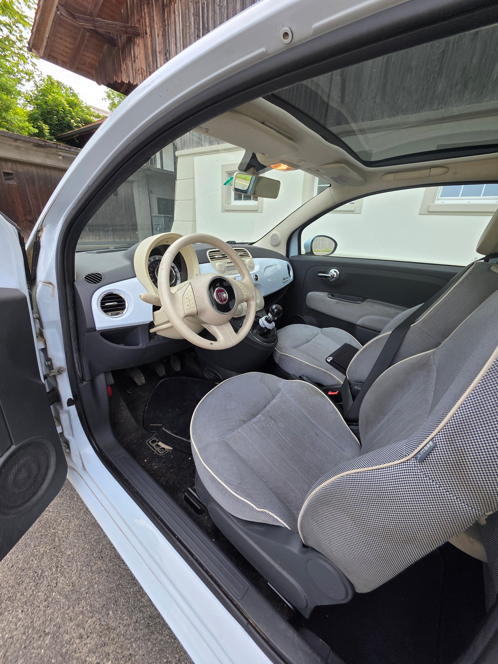 FIAT 500 1.4 16V Lounge-image-6