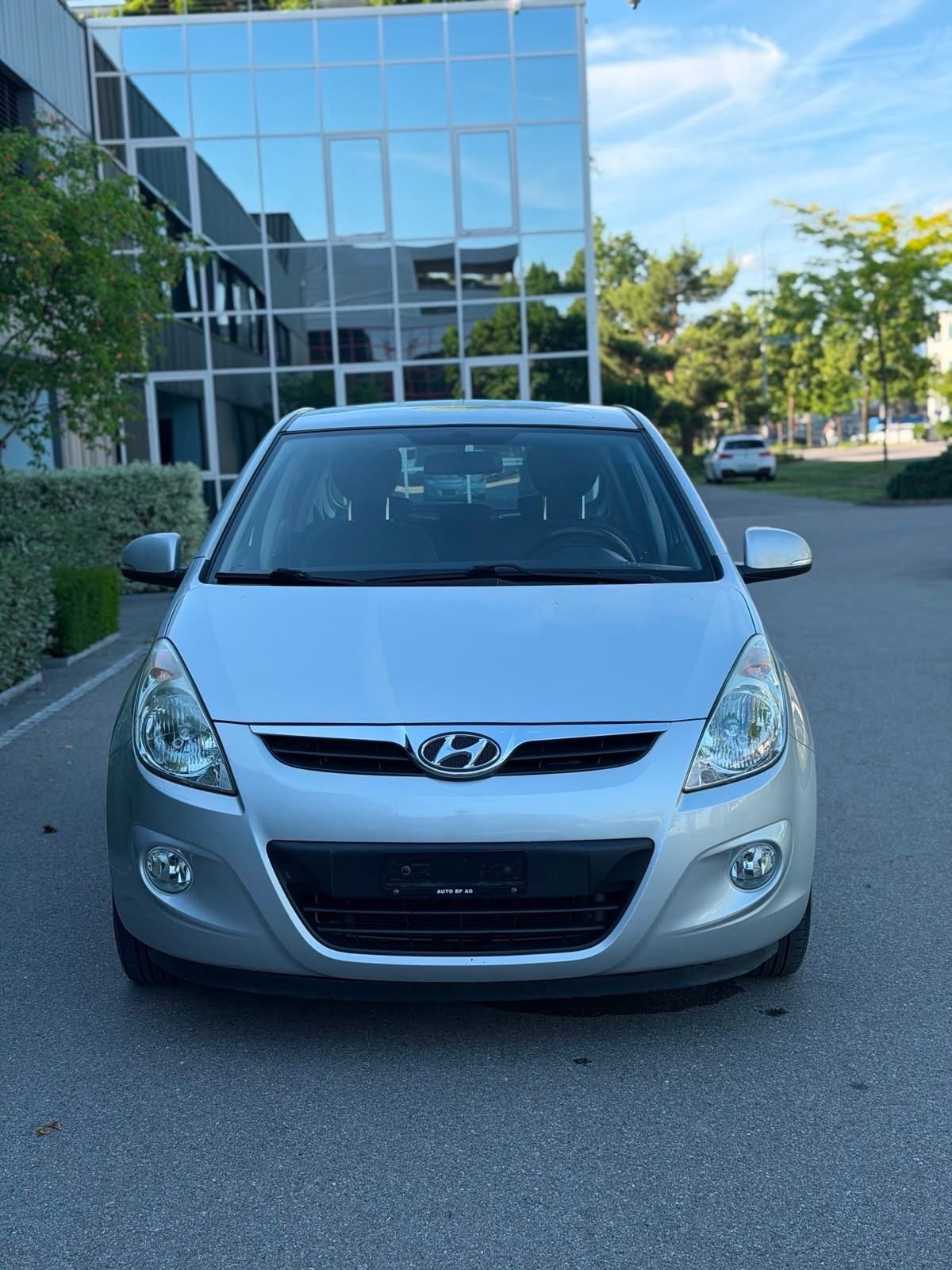 HYUNDAI i20 1.4 Style-image-1