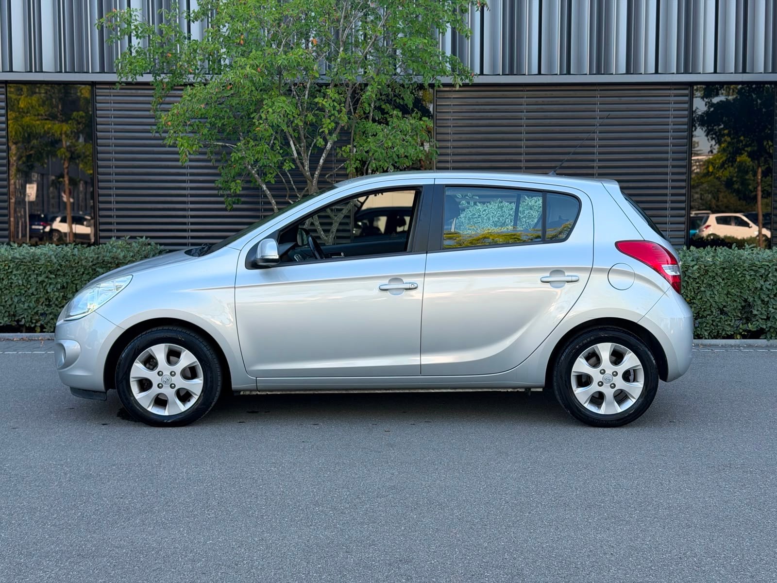 HYUNDAI i20 1.4 Style-image-5