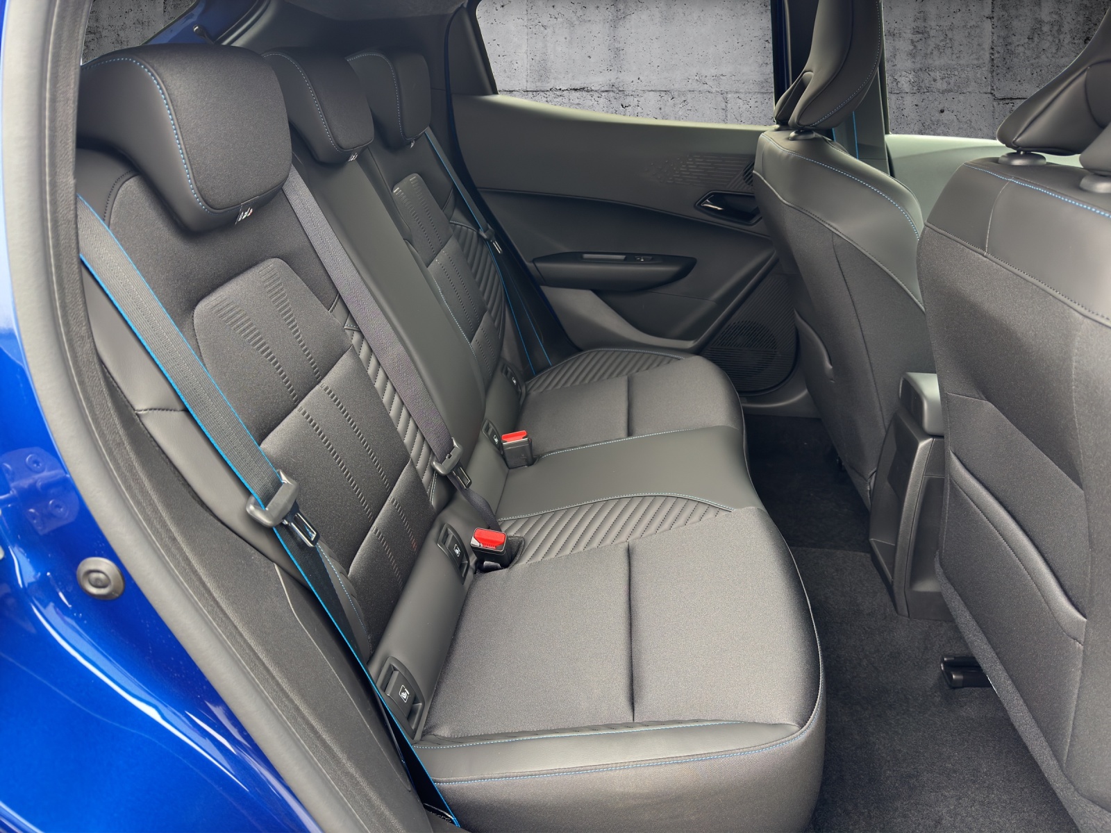 RENAULT Clio 1.8 E-Tech Esprit Alpine-image-24