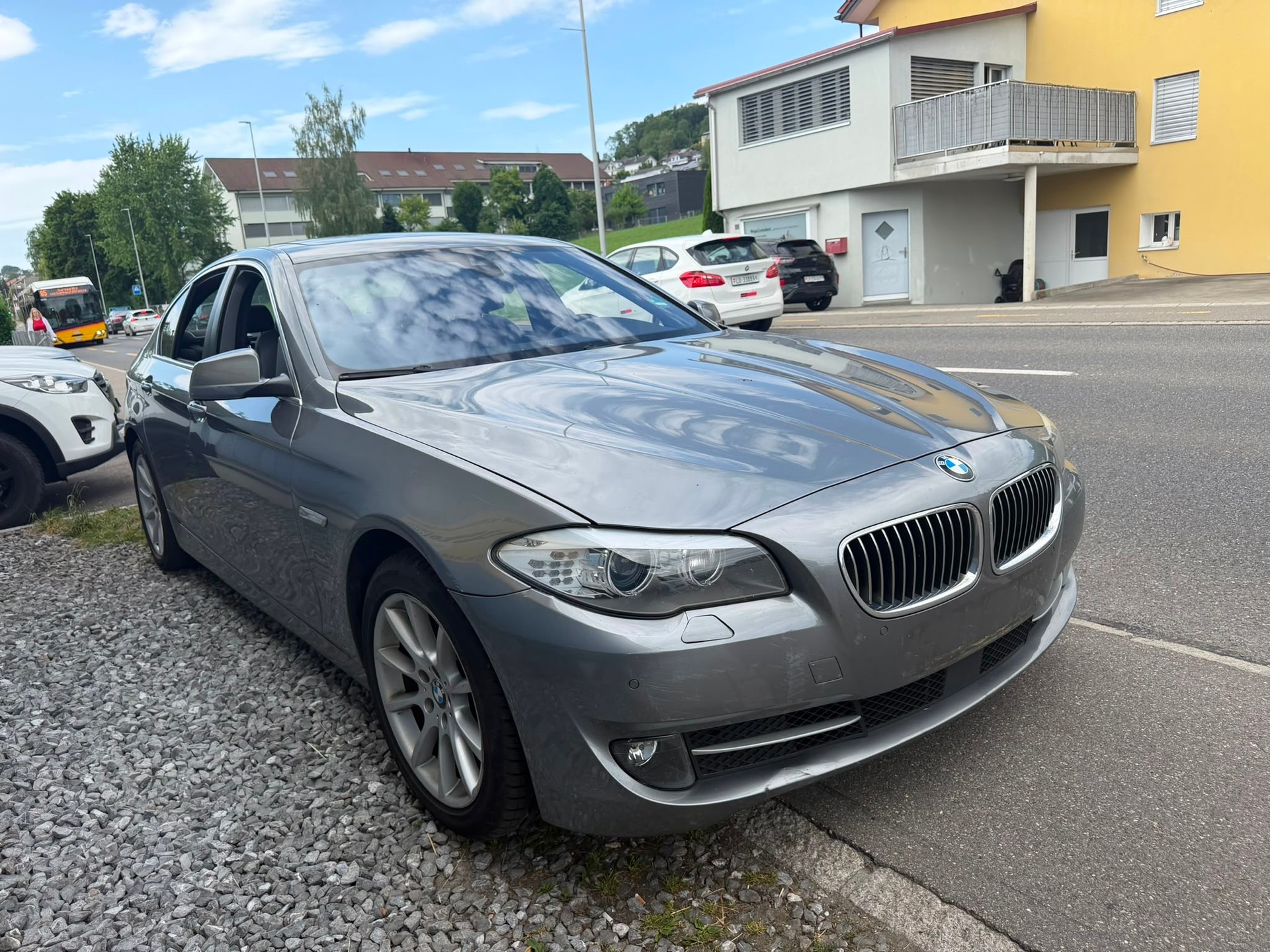 BMW 535d Steptronic-showroom-element-2