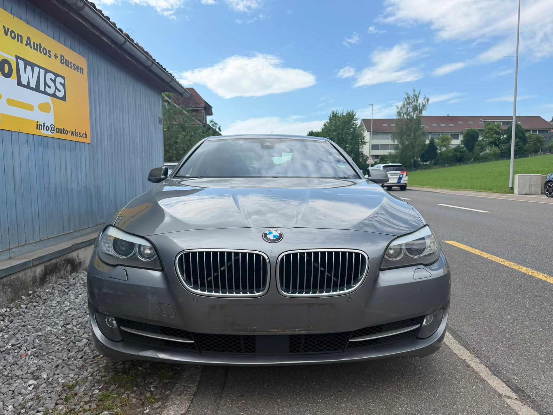BMW 535d Steptronic-showroom-element-1