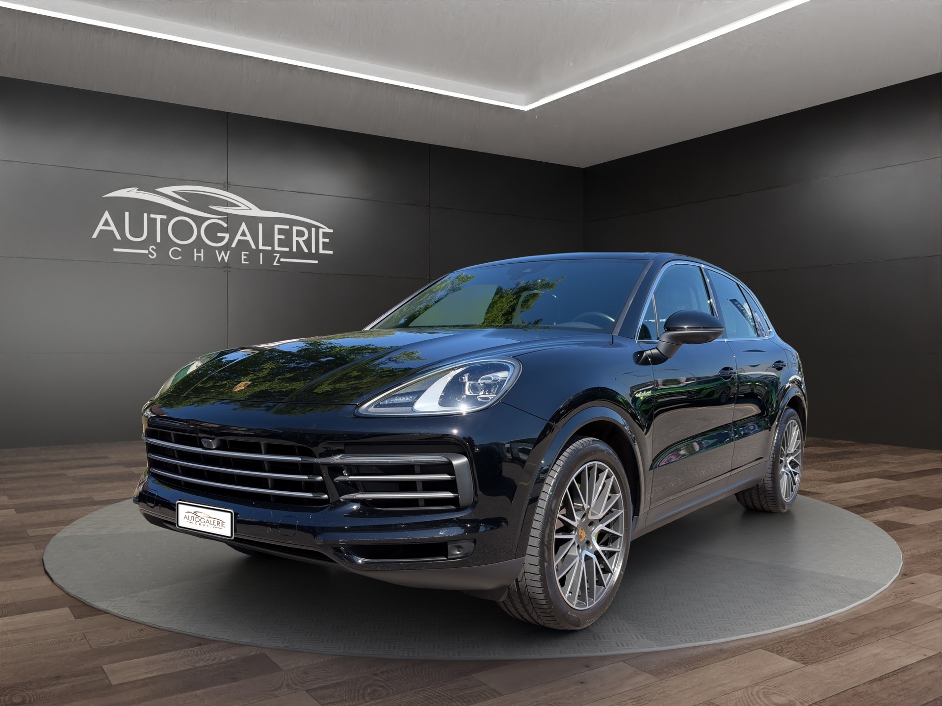 PORSCHE Cayenne E-Hybrid | CH | Swiss | Porsche Approved Garantie 04/2027 | Panorama | 21" RS | Komfortsitze Memory |