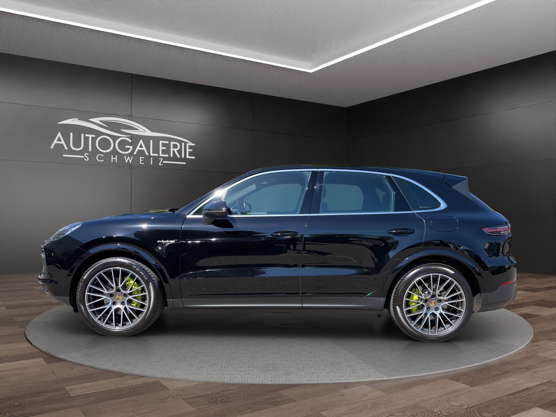 PORSCHE Cayenne E-Hybrid | CH | Swiss | Porsche Approved Garantie 04/2027 | Panorama | 21" RS | Komfortsitze Memory |-showroom-element-1