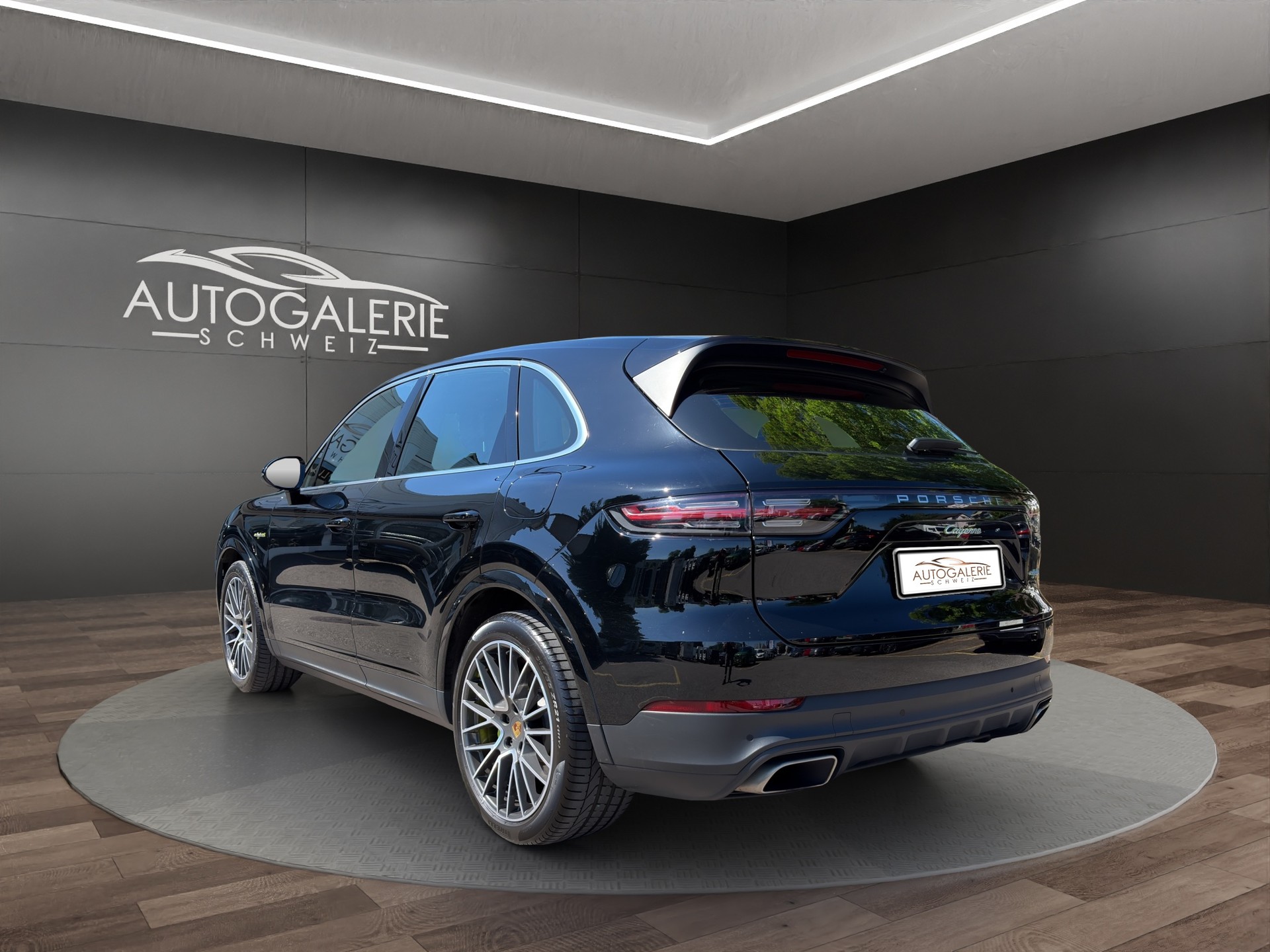 PORSCHE Cayenne E-Hybrid | CH | Swiss | Porsche Approved Garantie 04/2027 | Panorama | 21" RS | Komfortsitze Memory |-showroom-element-3