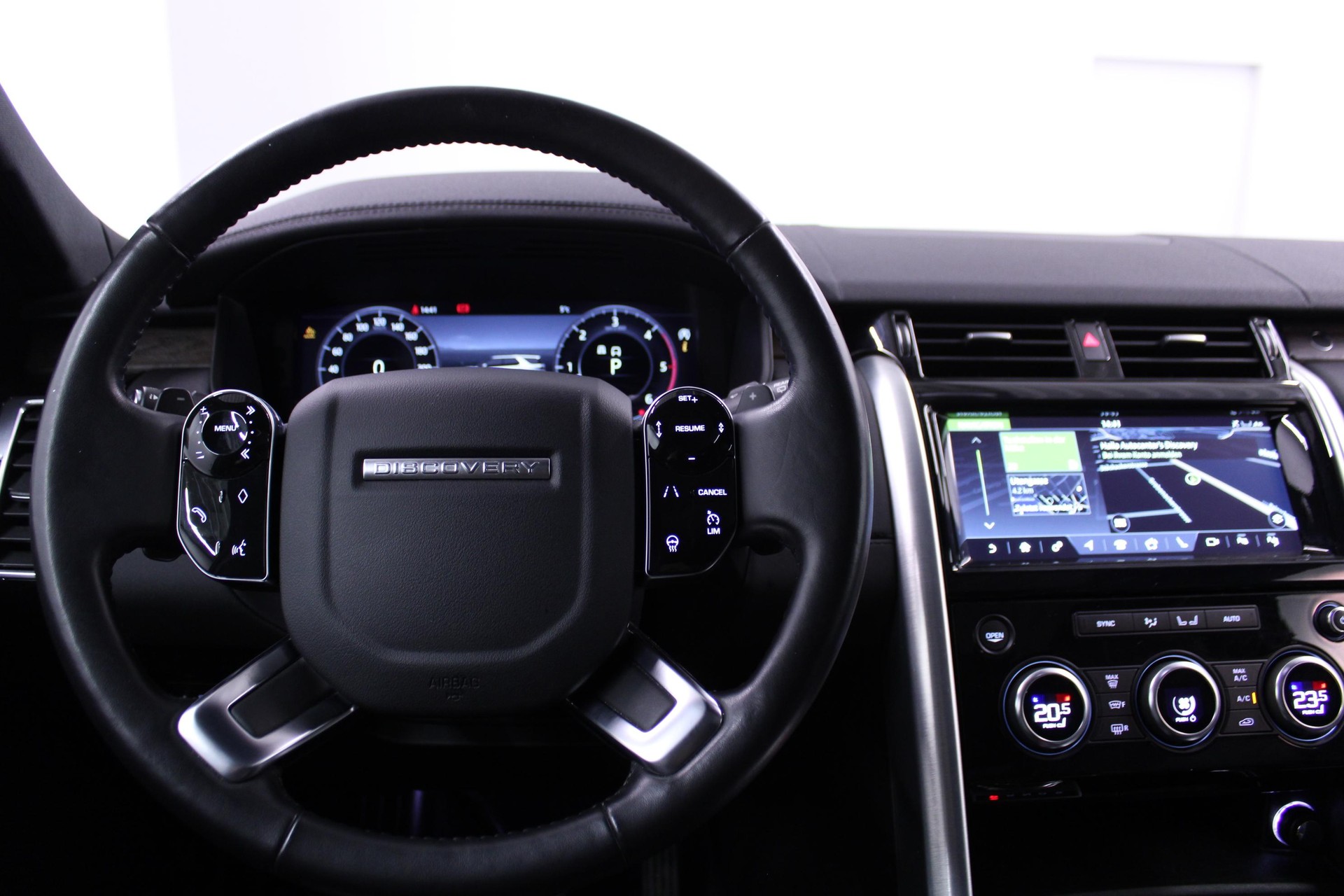 LAND ROVER Discovery 3.0 SDV6 HSE-image-4