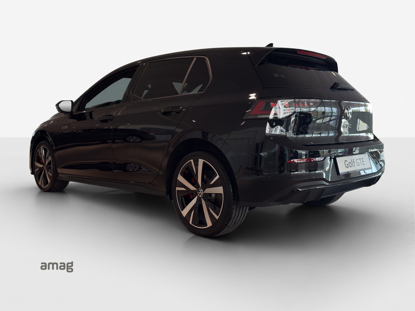 VW Golf 1.5 TSI PHEV GTE-image-10