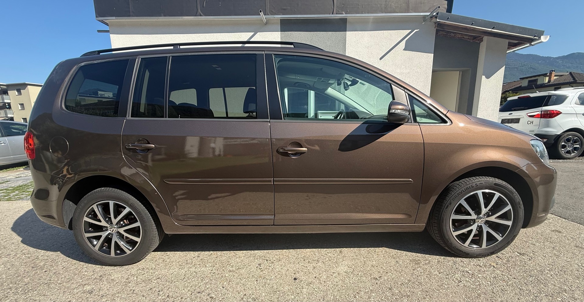 VW Touran 1.4 TSI Trendline DSG-image-10