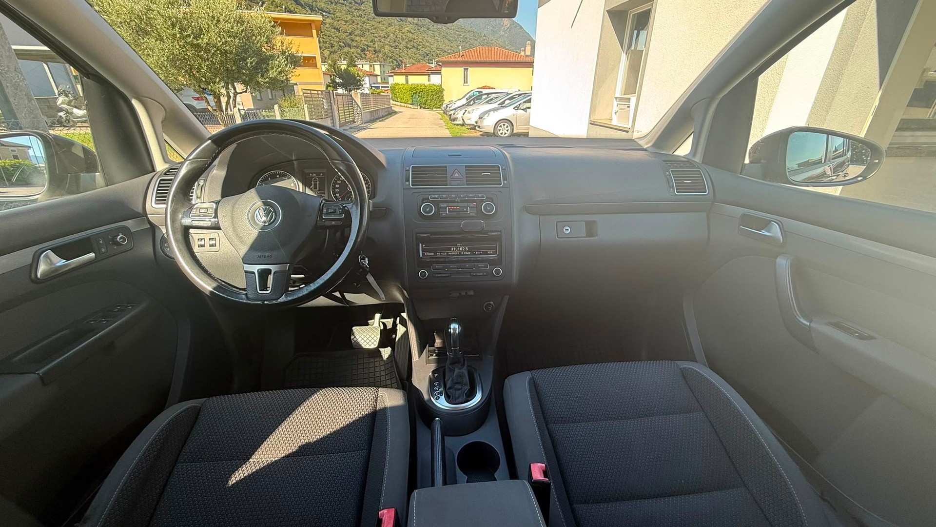 VW Touran 1.4 TSI Trendline DSG-image-7
