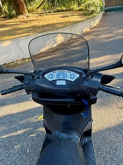 YAMAHA X-Max YP 125 R-image-3