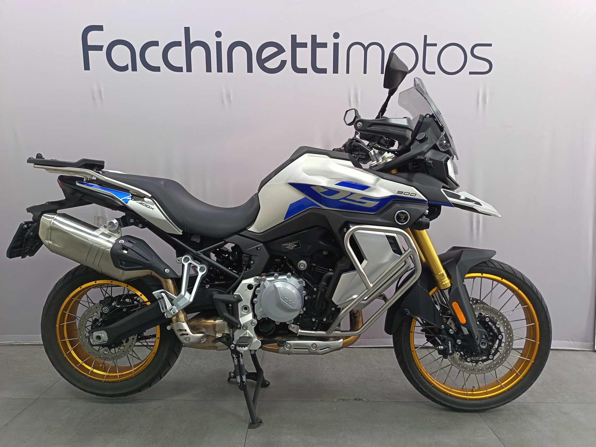VOGE 900 DSX-image-0