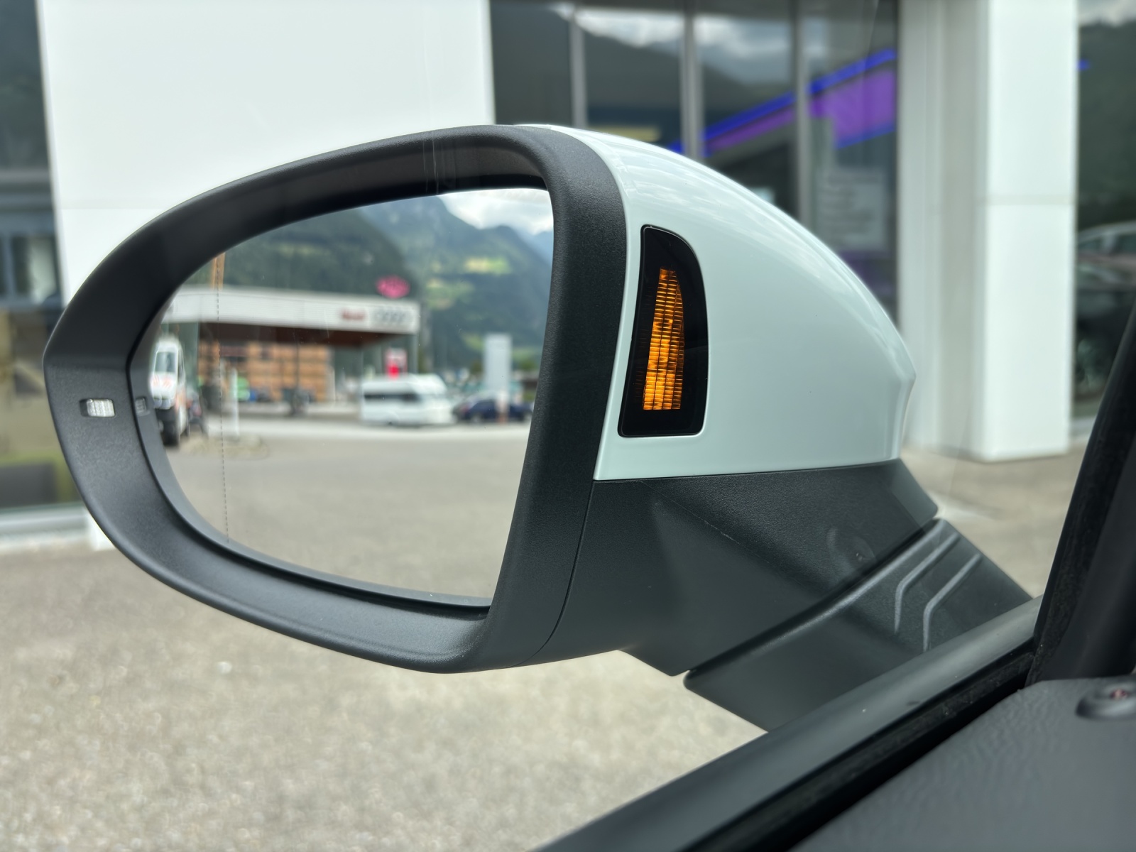 VW Golf 1.5 e TSI mHEV Trend DSG-image-14