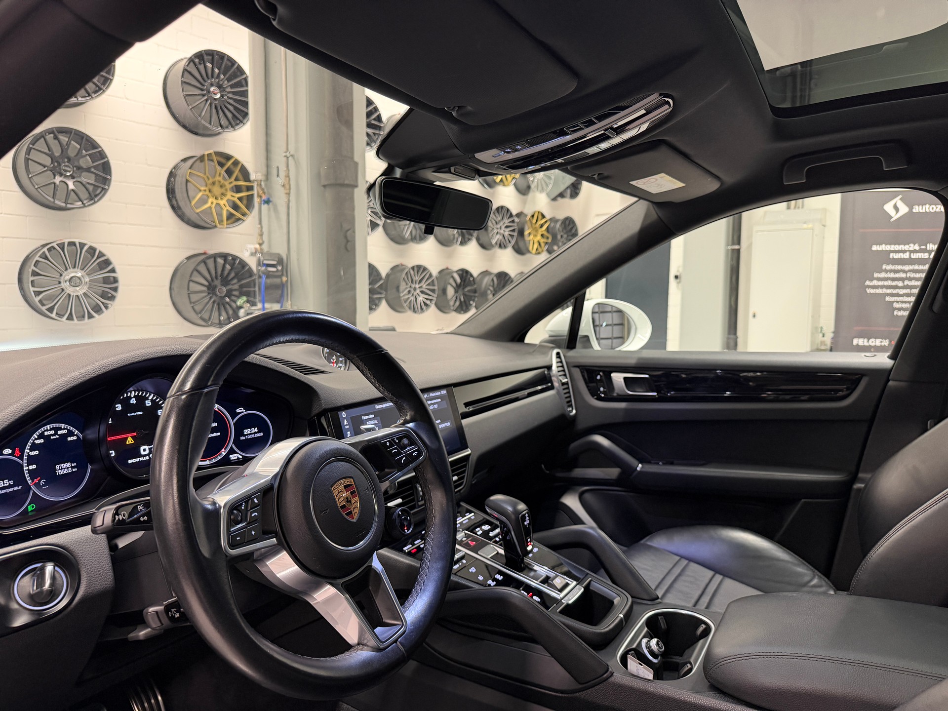PORSCHE Cayenne Coupé 2.9 V6 S *Frisch ab MFK*Garantie*neue Sommerreifen*-image-16