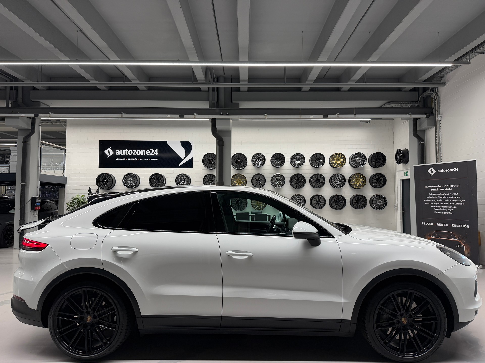PORSCHE Cayenne Coupé 2.9 V6 S *Frisch ab MFK*Garantie*neue Sommerreifen*-image-4