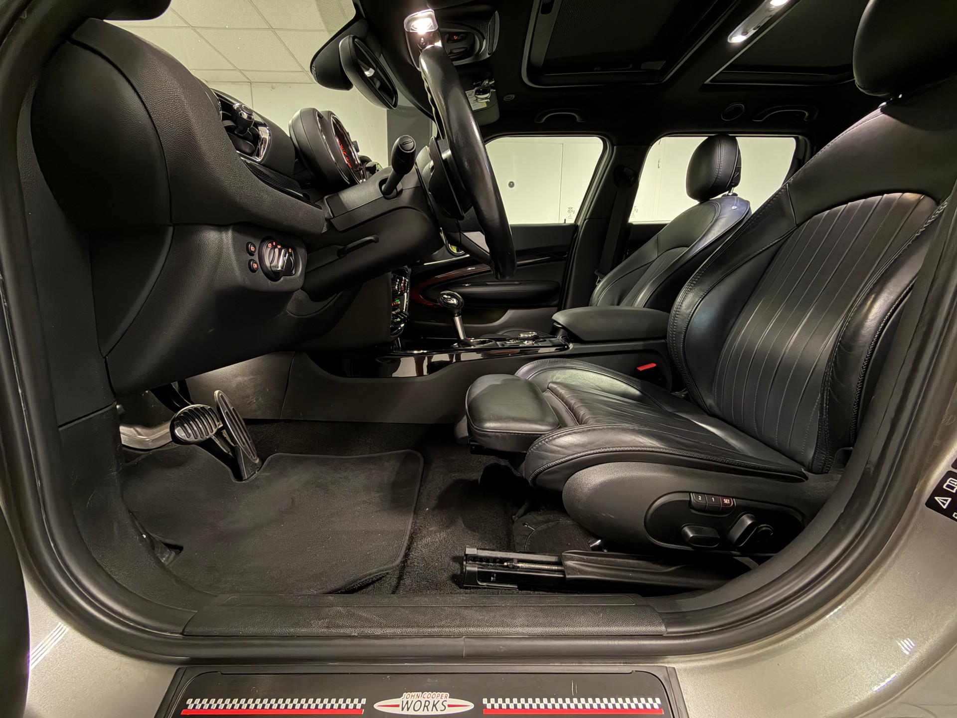 MINI Clubman Cooper S ALL4 Steptronic-image-21