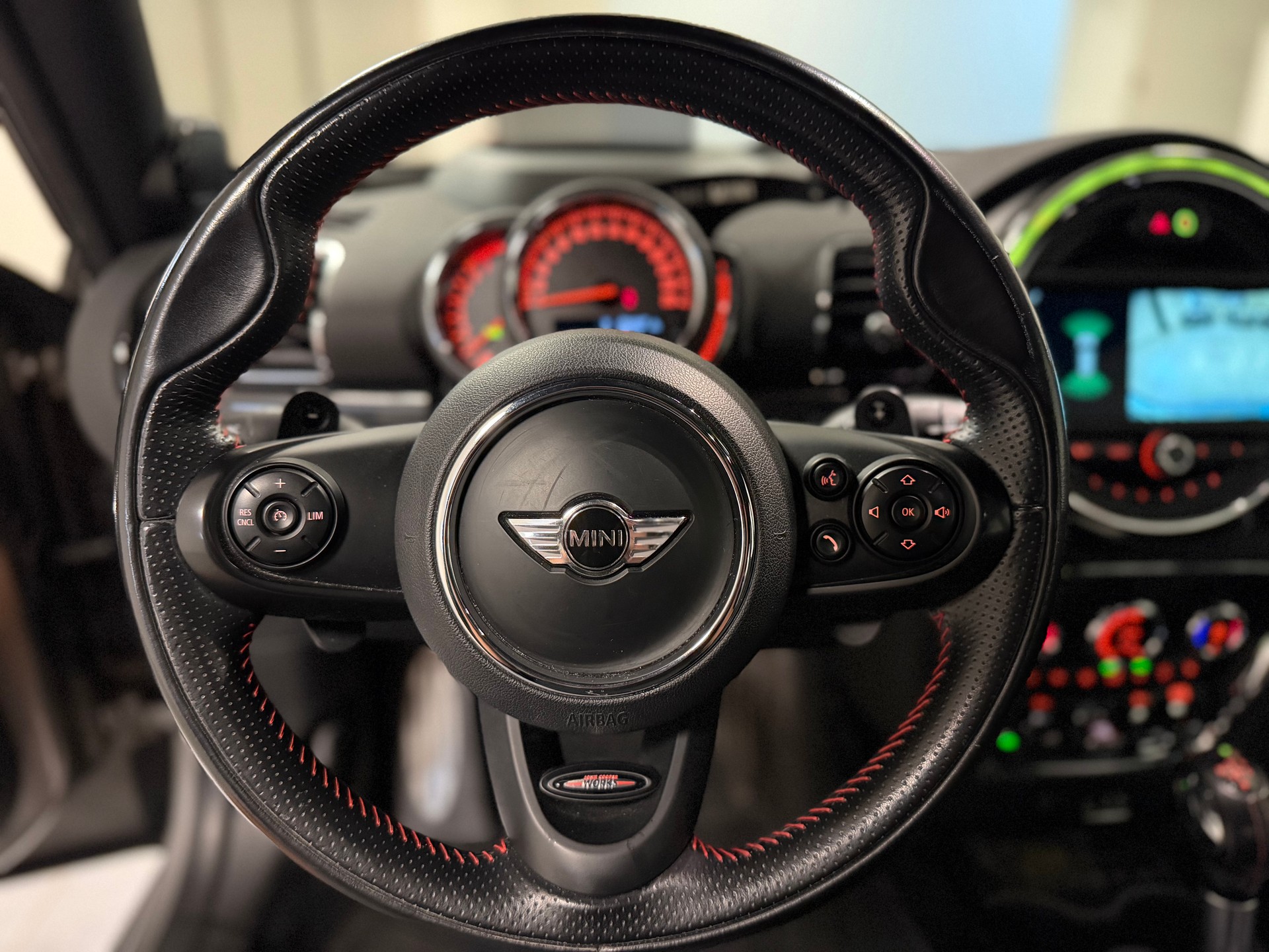 MINI Clubman Cooper S ALL4 Steptronic-image-18
