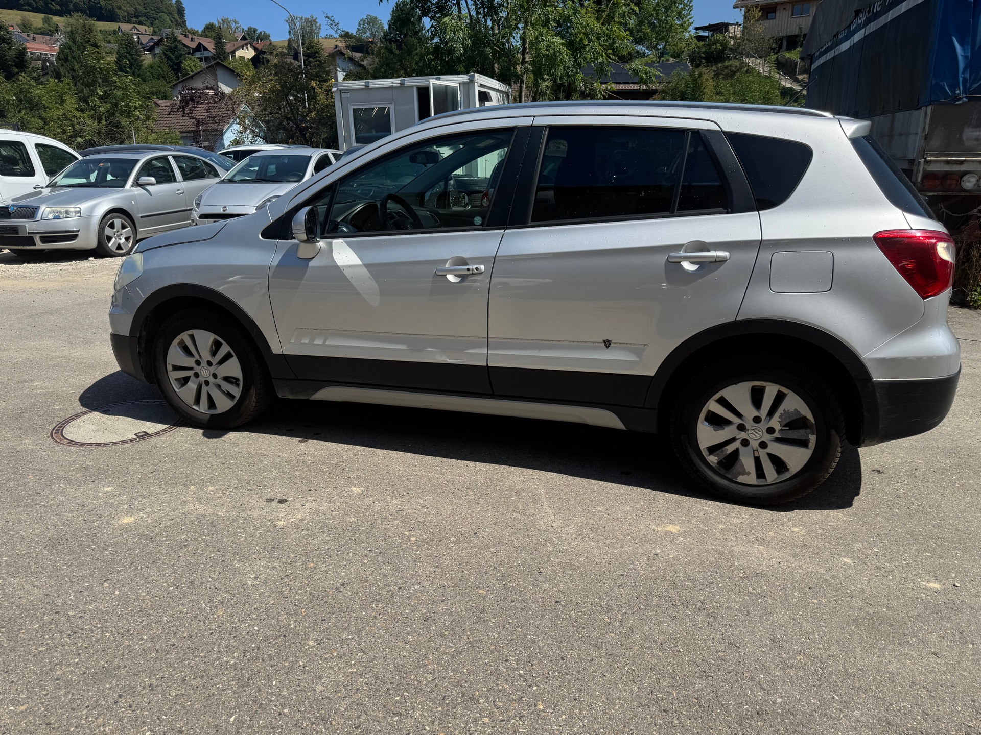 SUZUKI SX4 S-Cross 1.6 TD Compact+ 4WD-image-3