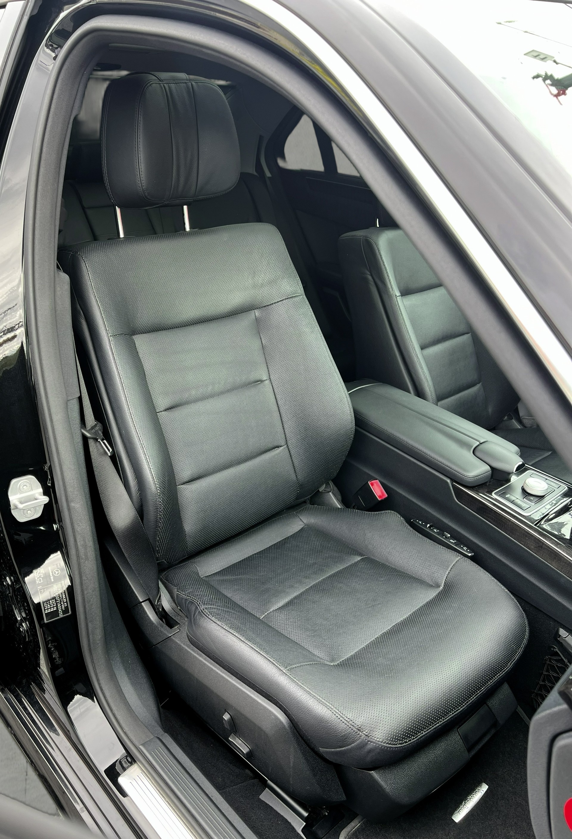 MERCEDES-BENZ E 500 Avantgarde 7G-Tronic-image-12