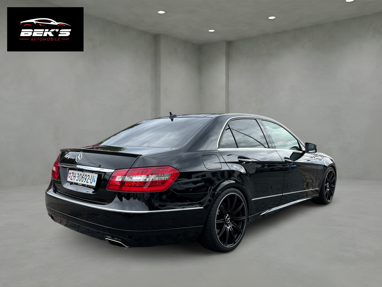 MERCEDES-BENZ E 500 Avantgarde 7G-Tronic-image-4