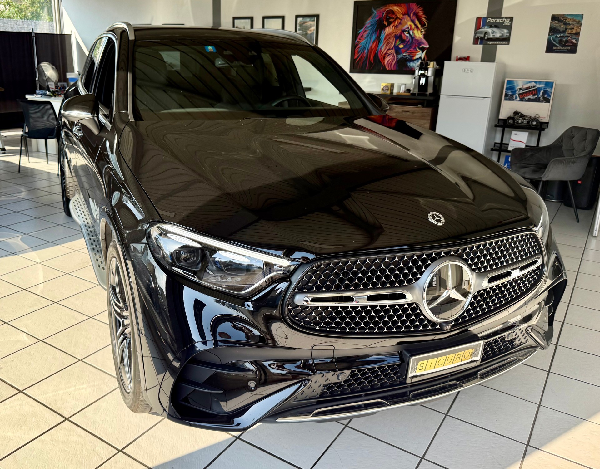 MERCEDES-BENZ GLC 300 AMG Line 4Matic 9G-Tronic