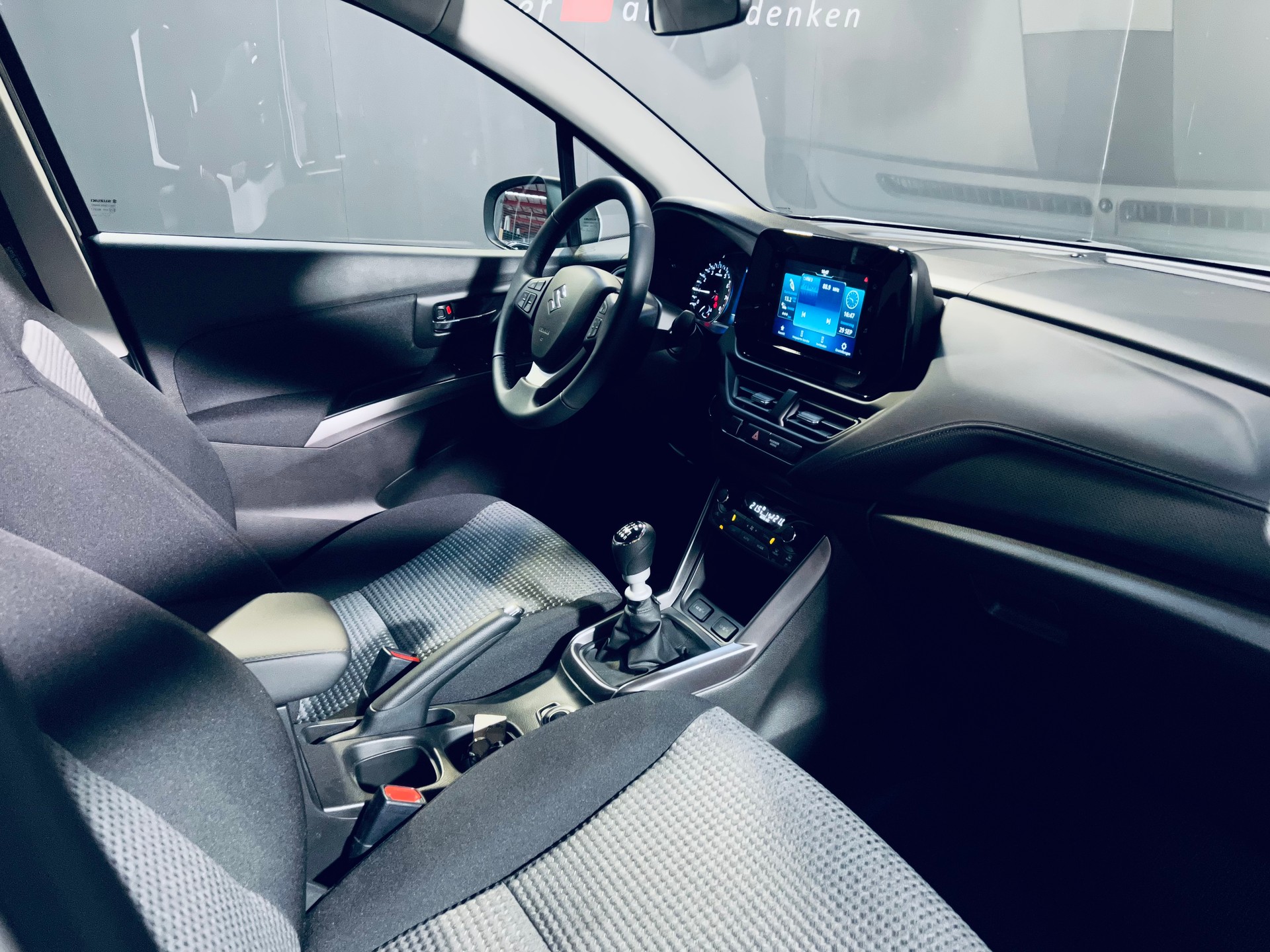 SUZUKI S-Cross 1.4 16V Compact+ MHD 4WD-image-6