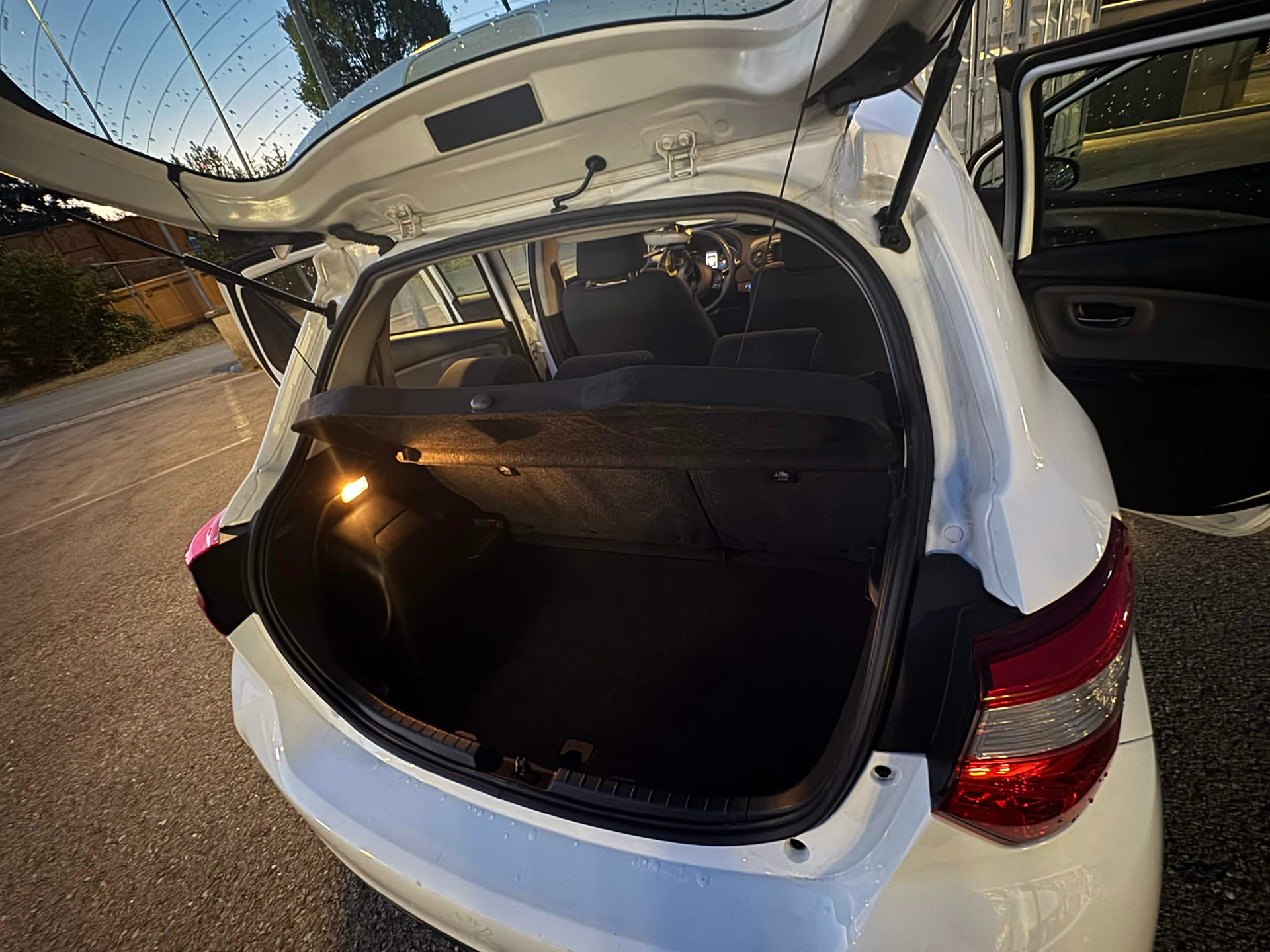 TOYOTA 1.5 VVT-i HSD Trend-image-9