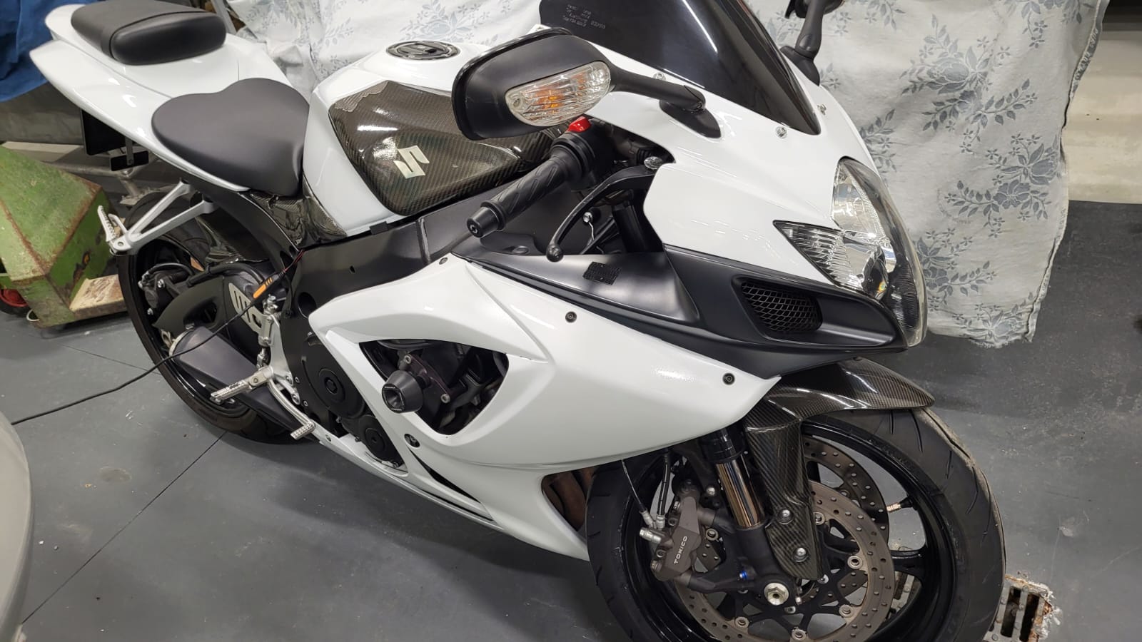 SUZUKI GSX-R 750 K6-image-2