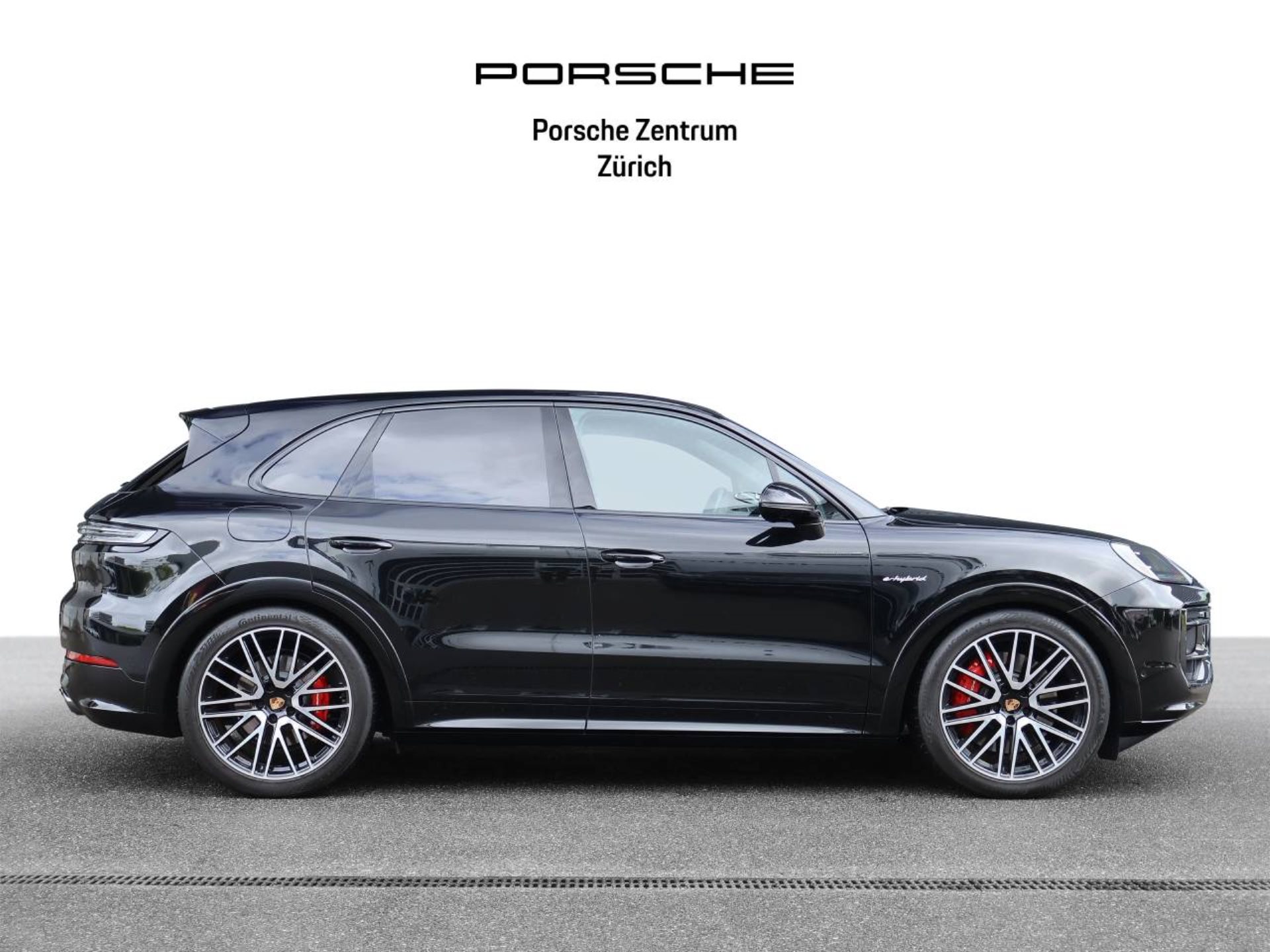 PORSCHE Cayenne S E-Hybrid Black Edition-image-6