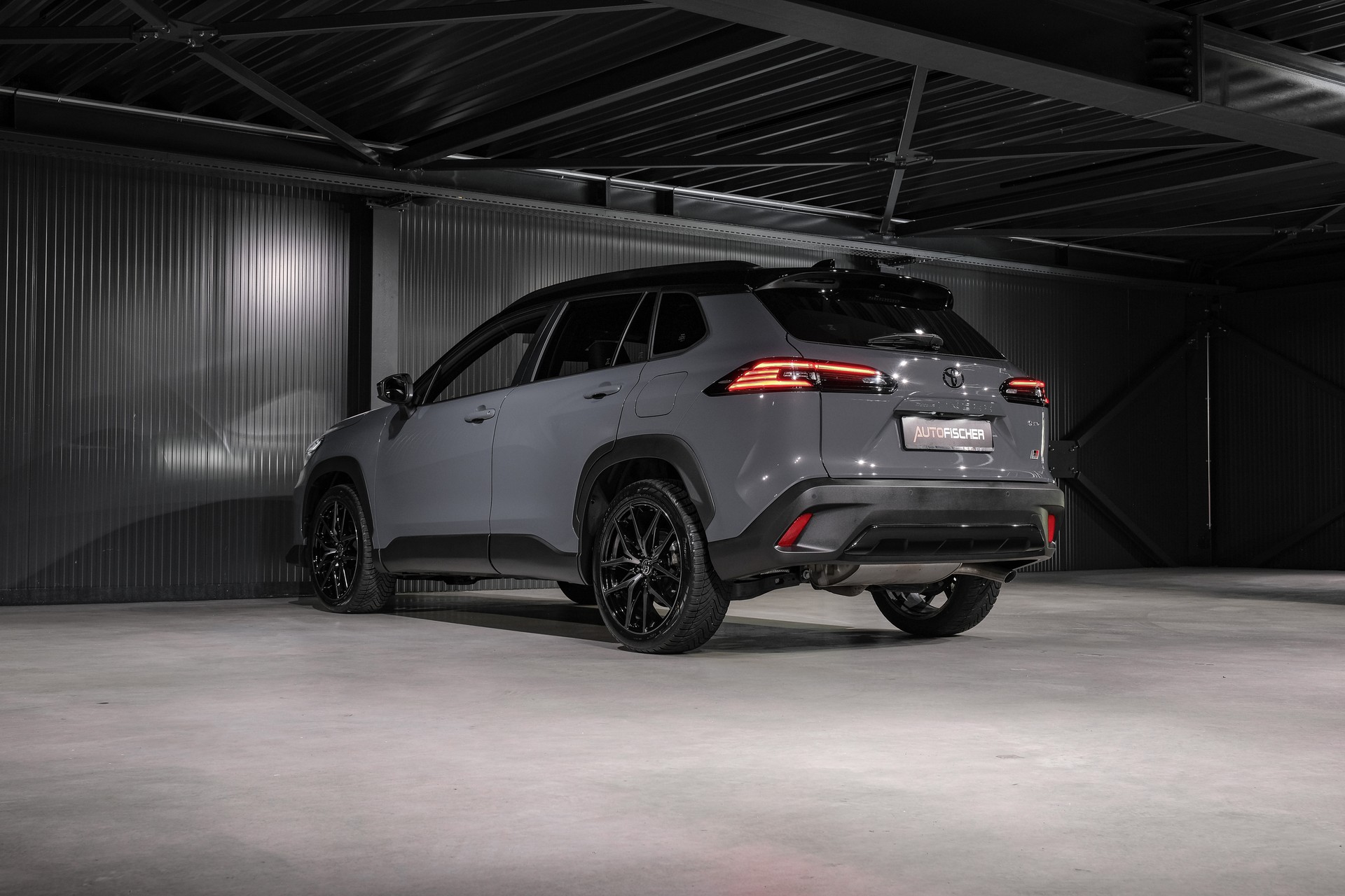 TOYOTA Corolla Cross 2.0 GR Sport e-CVT-image-8