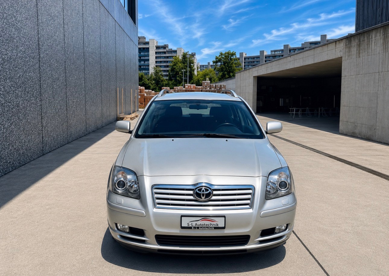 TOYOTA Avensis 2.4 D4 VVT-i Linea Sol Sportswagon T-Step5-showroom-element-1