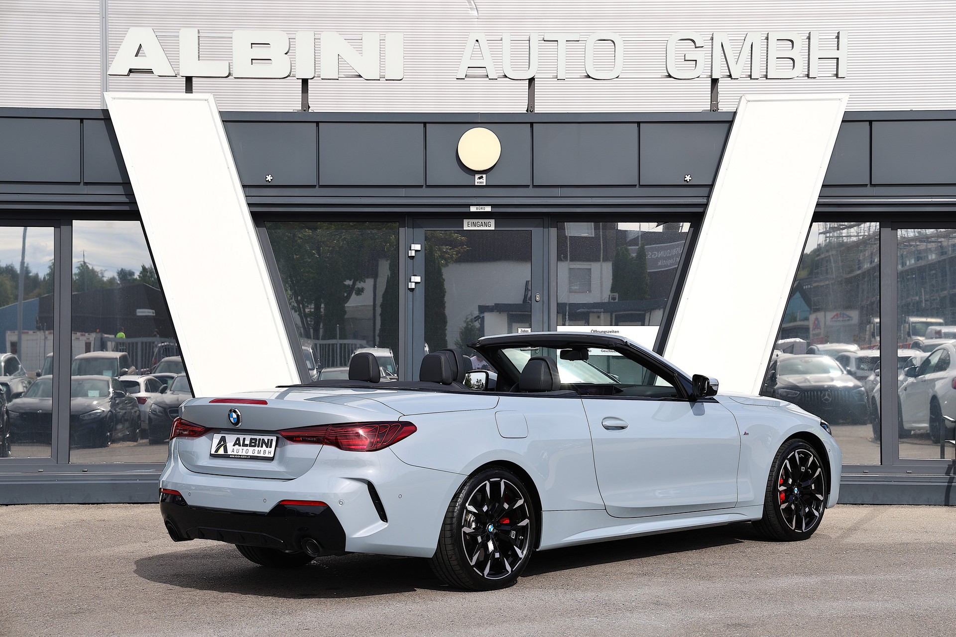 BMW 420i M-Sport SAG Cabrio-image-4