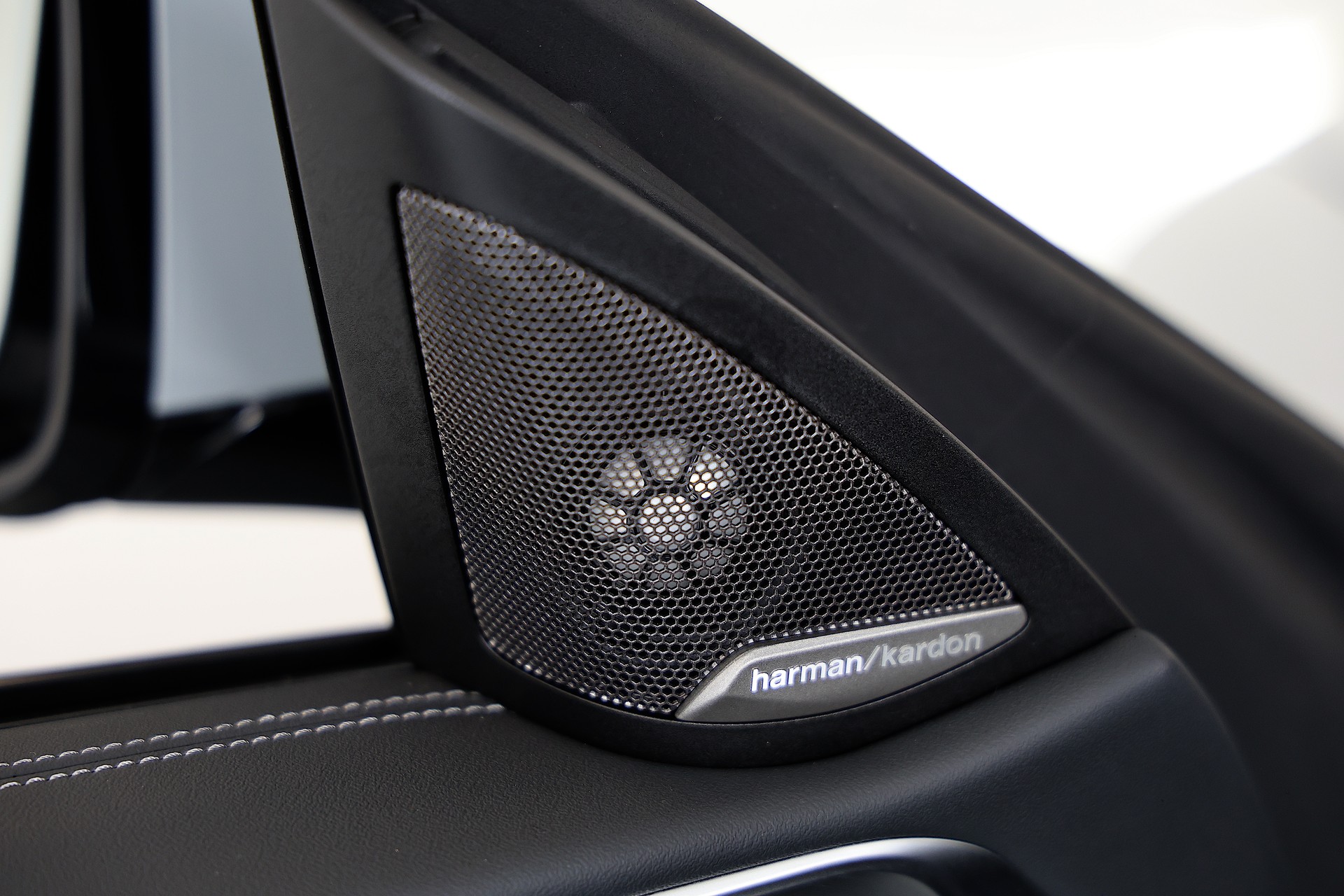 BMW 420i M-Sport SAG Cabrio-image-14