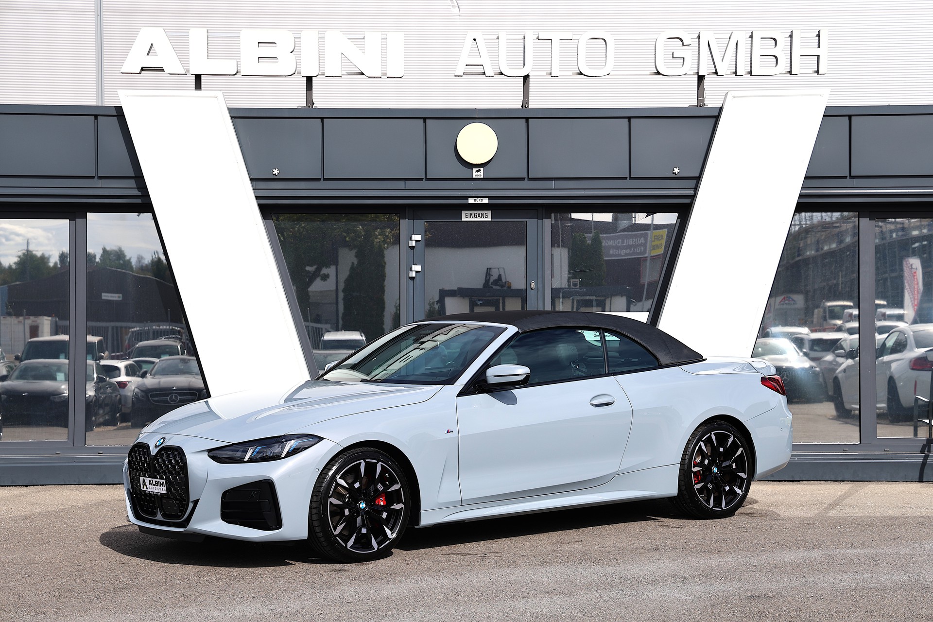 BMW 420i M-Sport SAG Cabrio-showroom-element-1