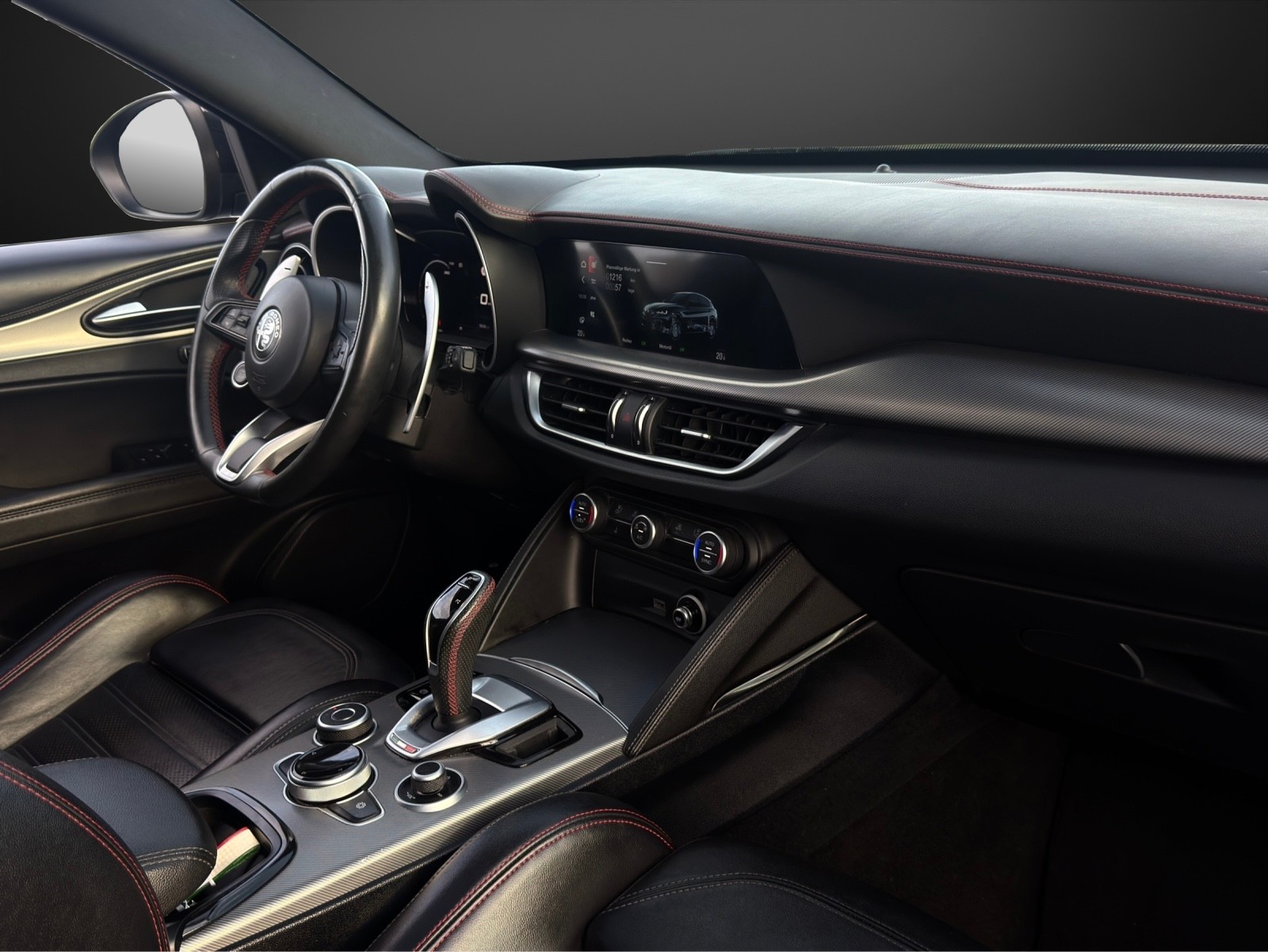 ALFA ROMEO Stelvio 2.0 Competizione Pack Sky Q4 AT8-image-9