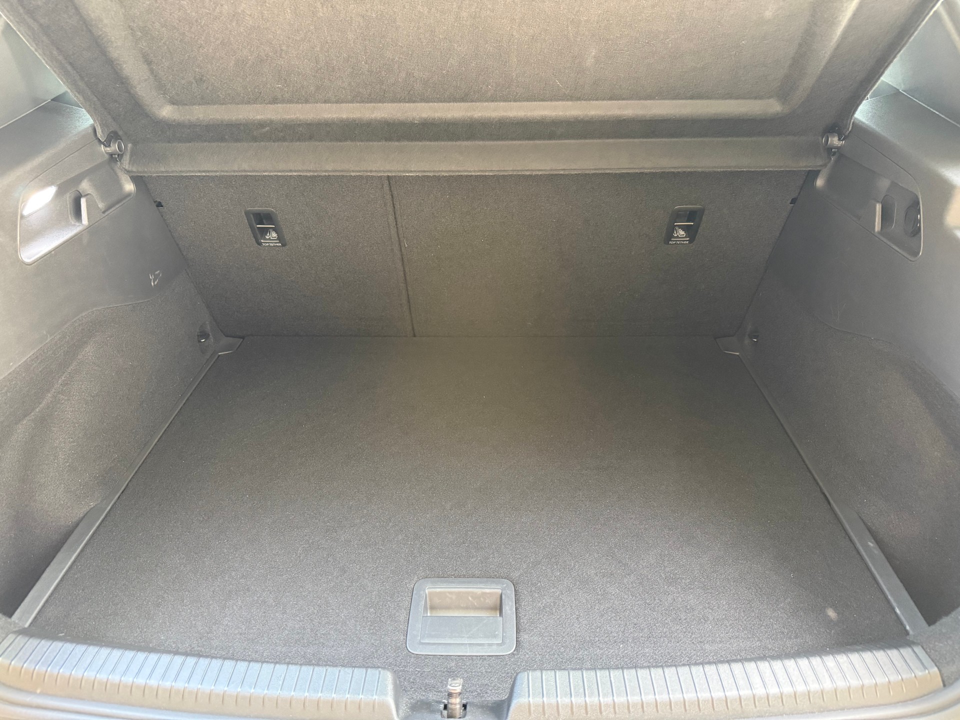 CUPRA Electric-image-7