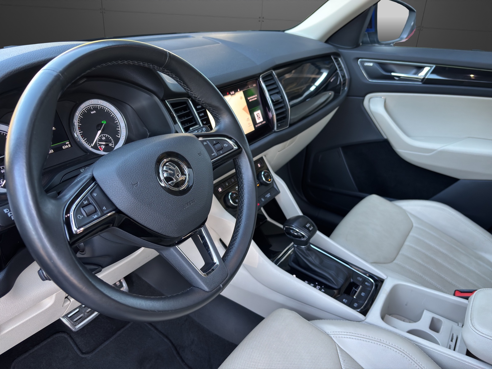 SKODA Kodiaq 2.0 TDI CR L&K 4x4 DSG-showroom-element-3