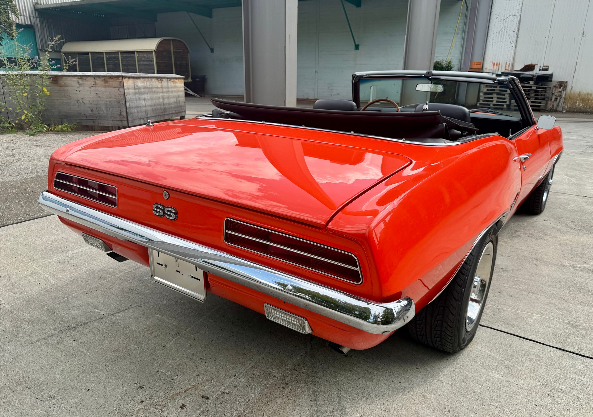 CHEVROLET SS-image-18