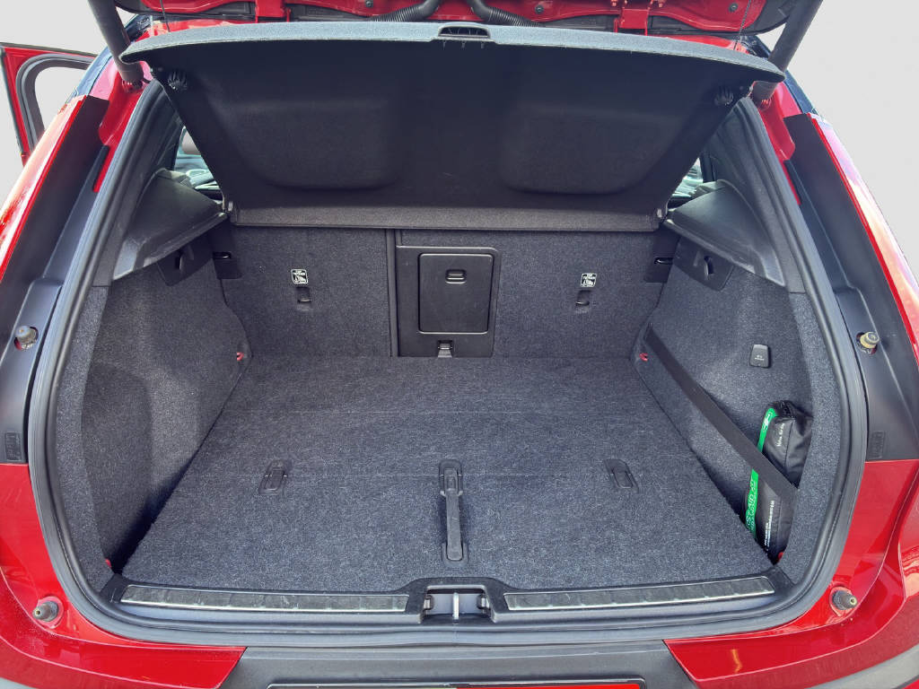 VOLVO XC40 2.0 T4 R-Design AWD-image-13