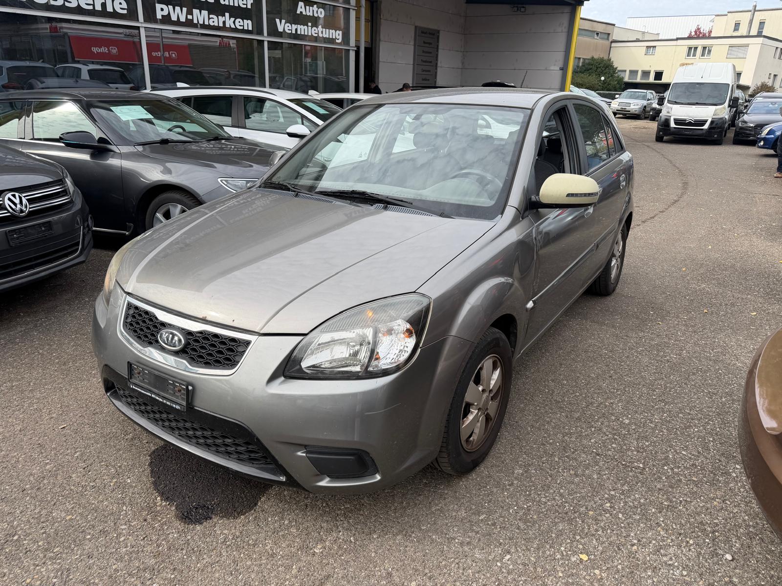 KIA Rio 1.4 16V Trend-showroom-element-1