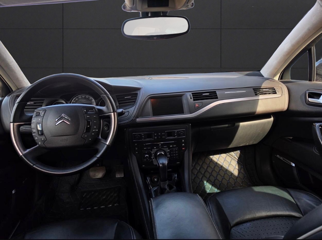 CITROEN C5 Tourer 3.0 HDi V6 Exclusive Automatic-image-7