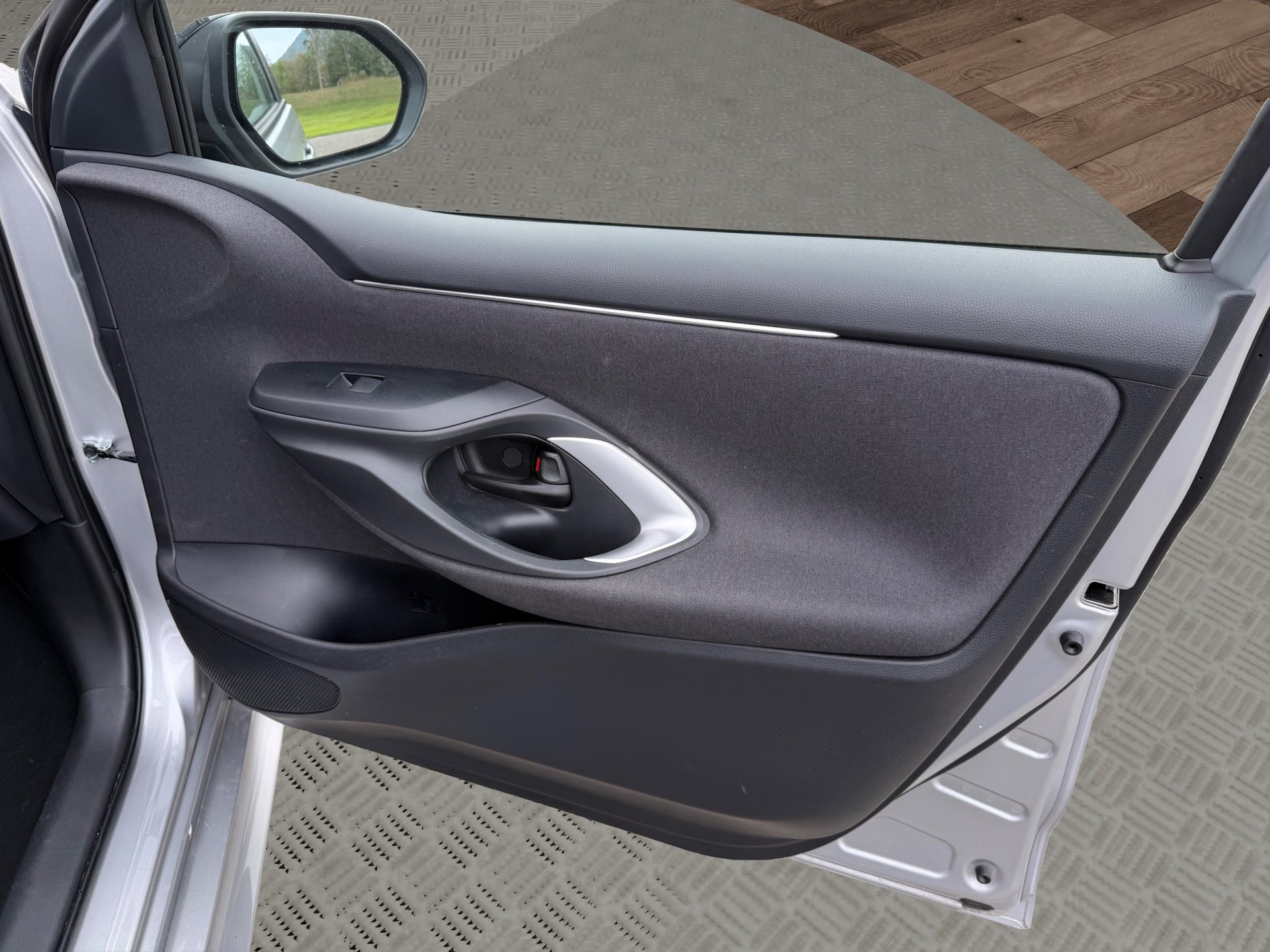 MAZDA 2 Hybrid Centre-line-image-16