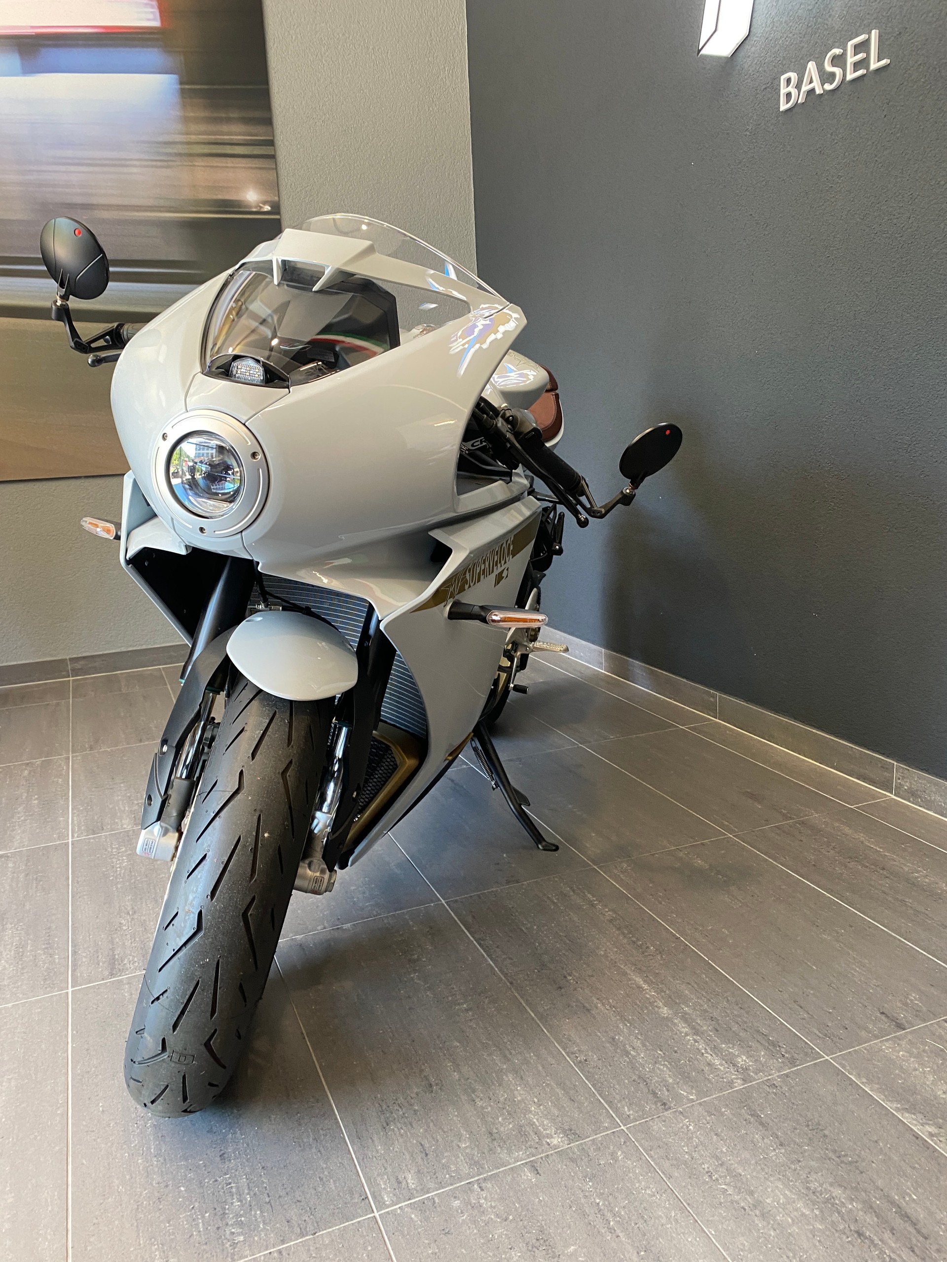MV AGUSTA Superveloce S 800-image-6