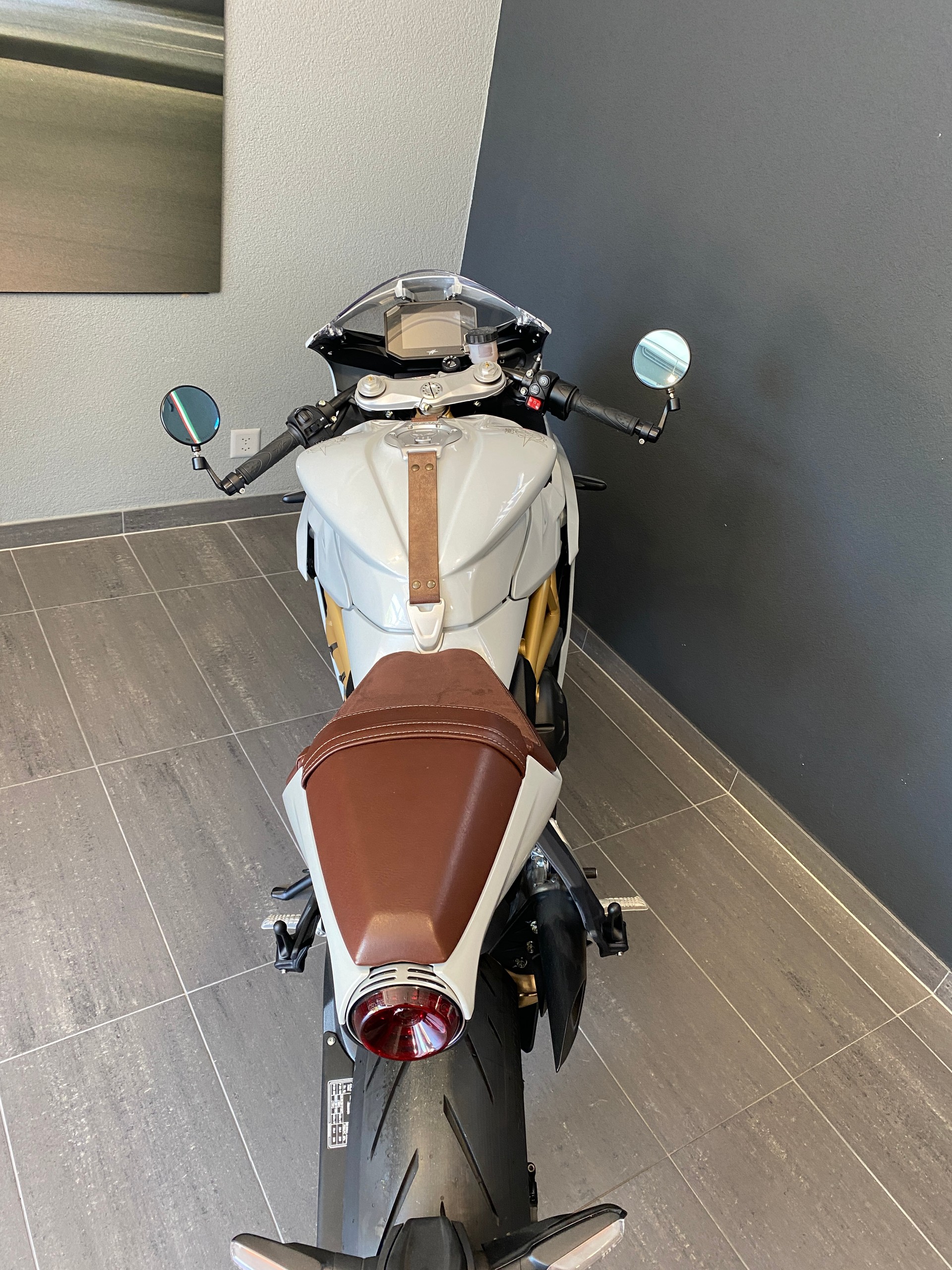 MV AGUSTA Superveloce S 800-image-11