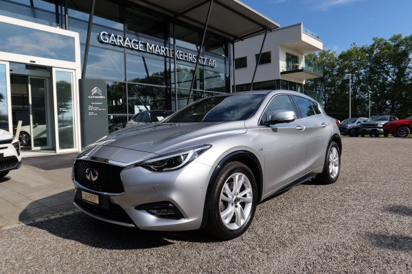 INFINITI Q30 2.2d Premium Tech AWD