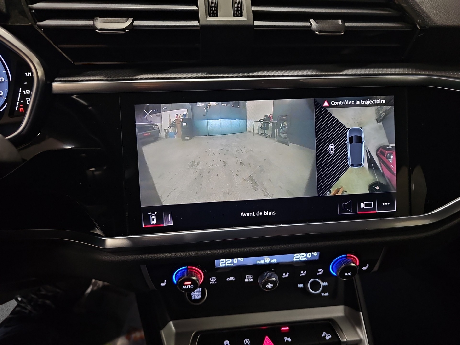 AUDI Q3 35 TFSI Attraction S-tronic-image-6